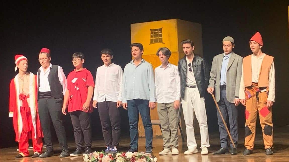 PENDİK TİYATRO OKULU SENE SONU GÖSTERİMİ YAPILDI.